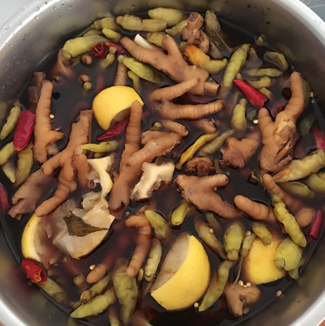 陈醋泡椒鸡脚鸭掌