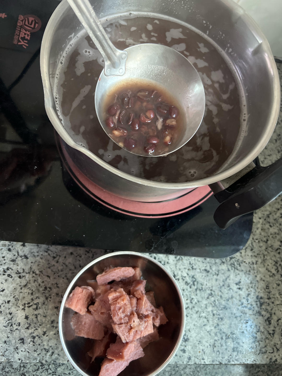 榴莲壳红豆甜汤