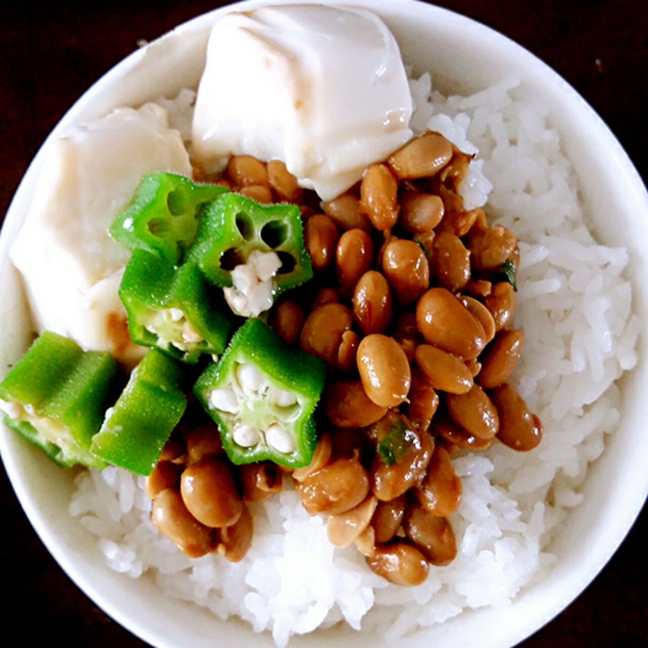 纳豆・秋葵・キムチ・豆腐丼