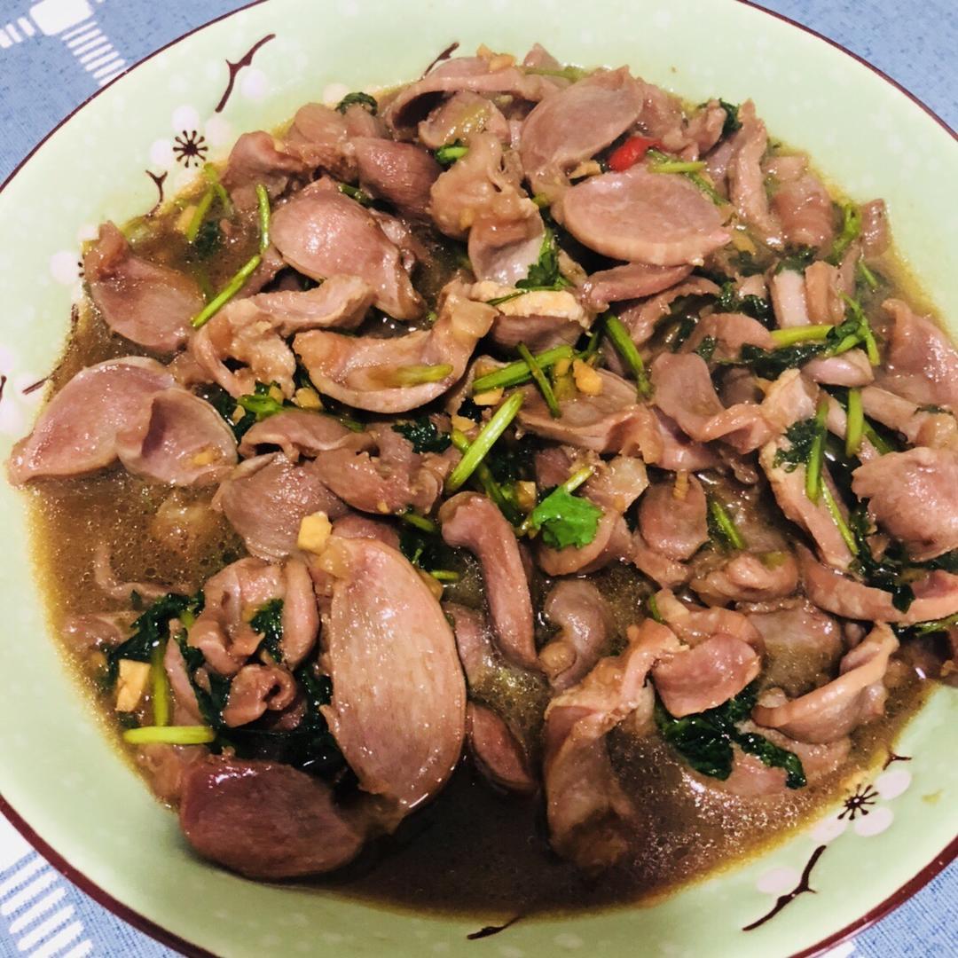 剁椒辣炒鸡胗