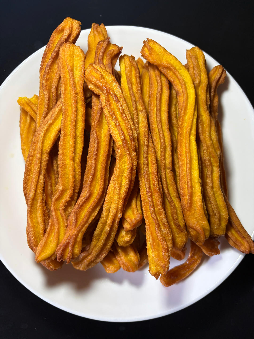 外酥里嫩的南瓜条，简单几步在家复刻，零失败的家常小零食！