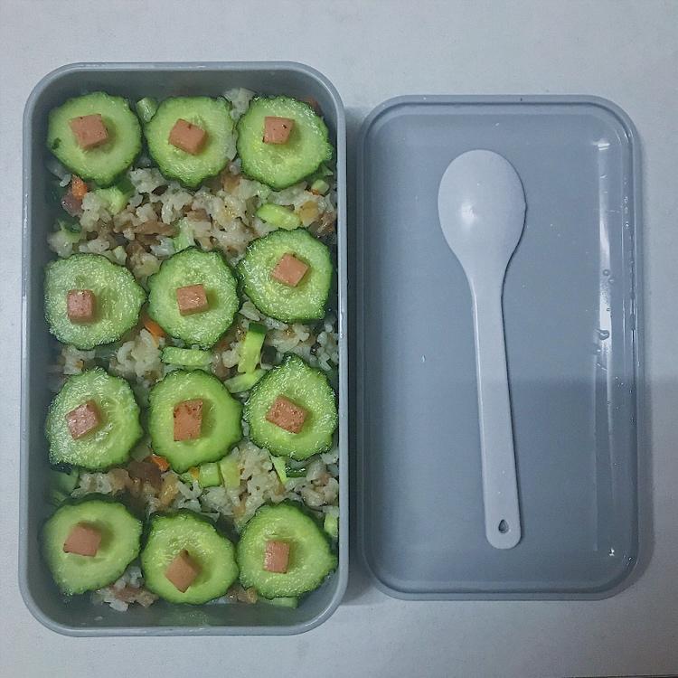 电饭煲香肠焖饭