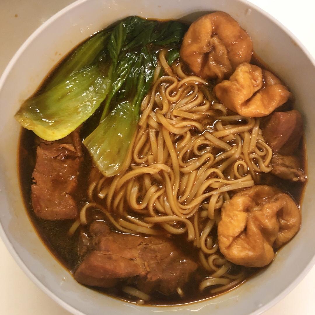 红烧排骨面