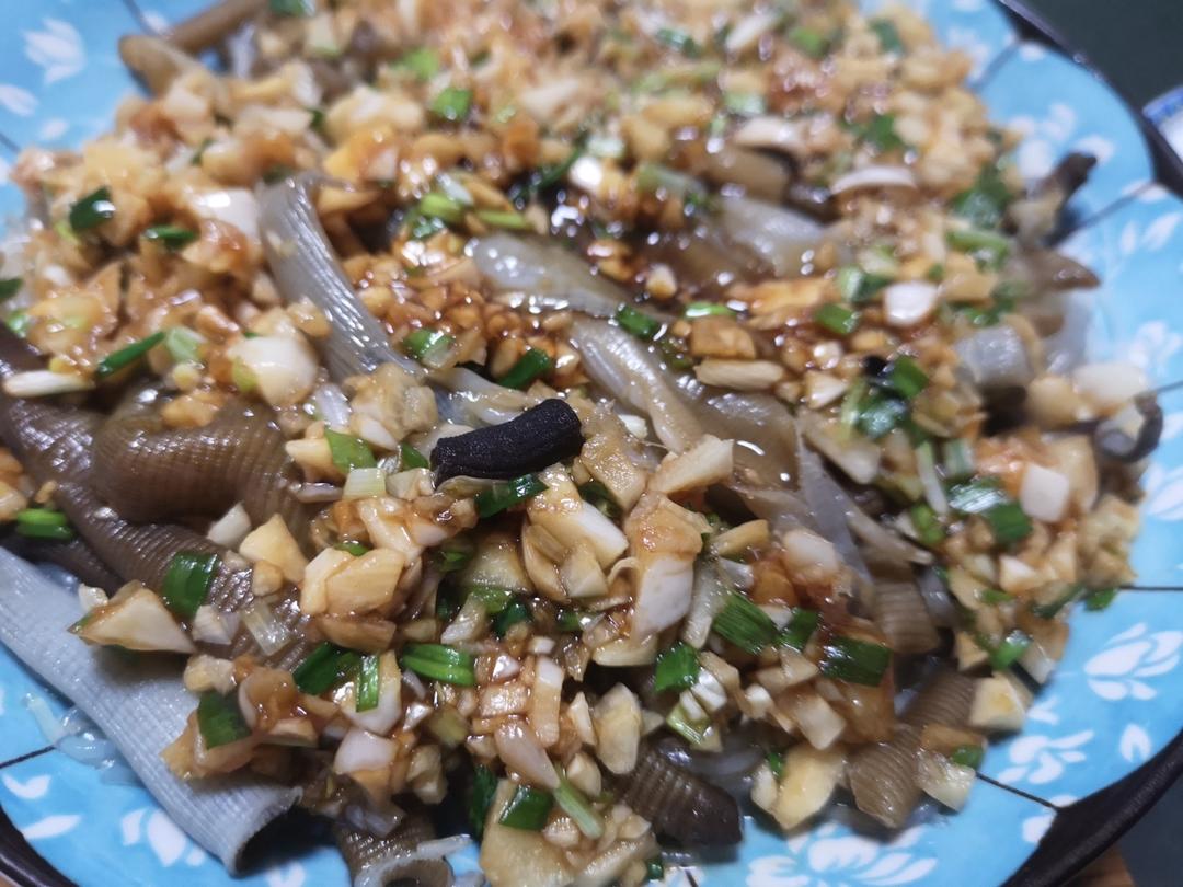 蒜蓉粉丝蒸沙虫