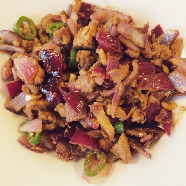 孜然洋葱炒牛肉粒