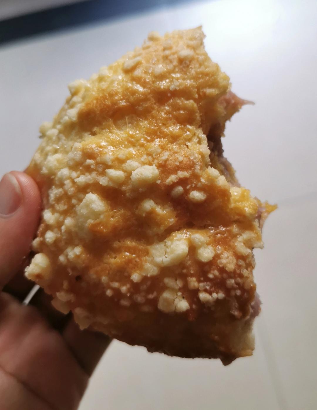 芋泥咸蛋黄软欧包