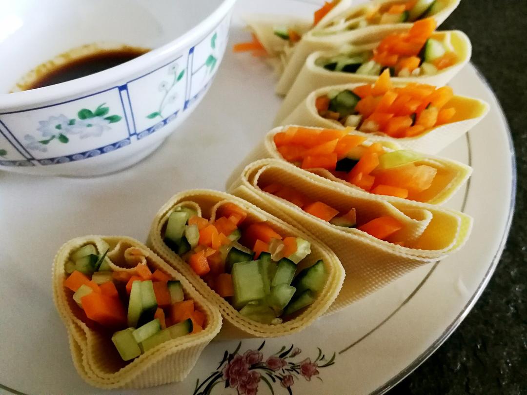 千张豆皮蔬菜卷