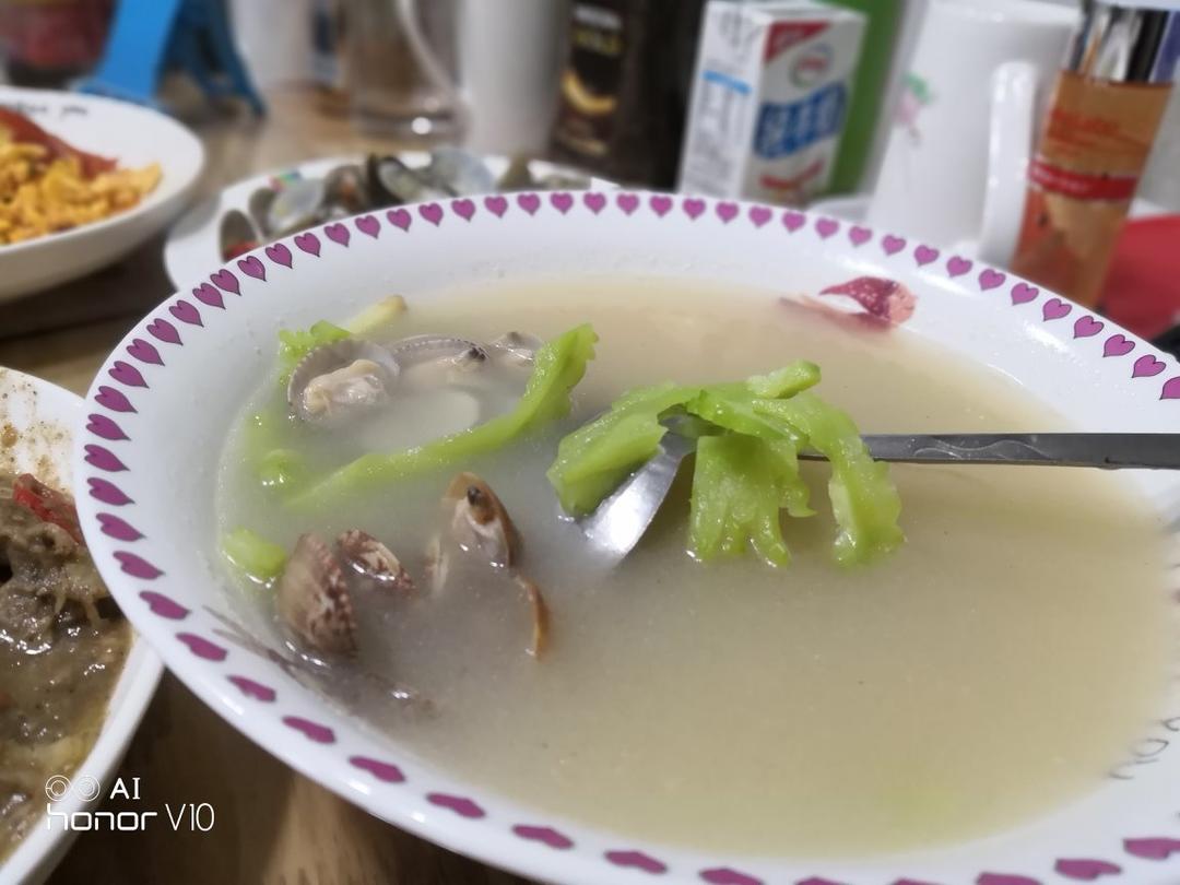 豆腐花蛤汤