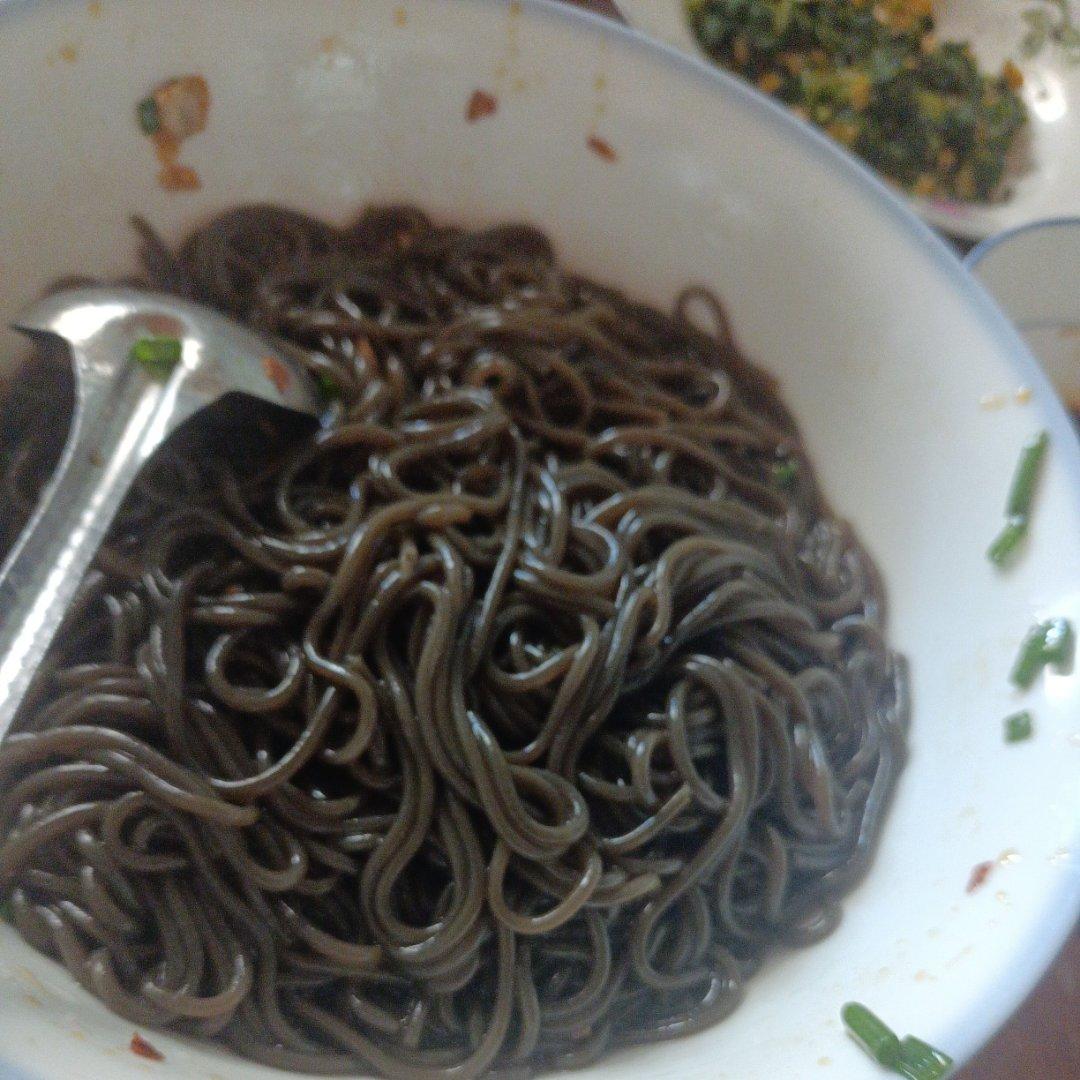 减脂爽口的凉拌蕨根粉！也太好吃了吧！！