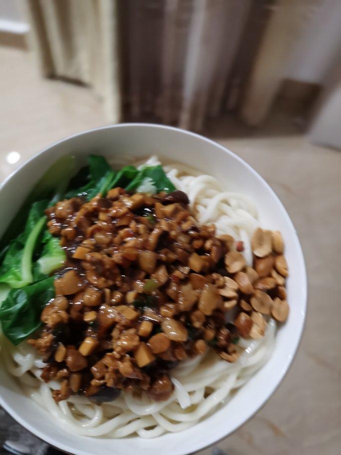 🔥秘制老北京炸酱面❗️连吃三碗都不够