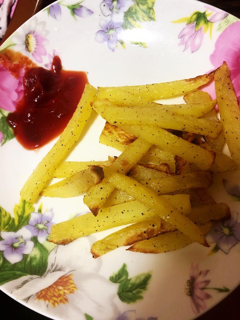 不用炸的简单烤薯条🍟追剧哄小孩小零食椒盐薯条番茄酱薯条二种口味