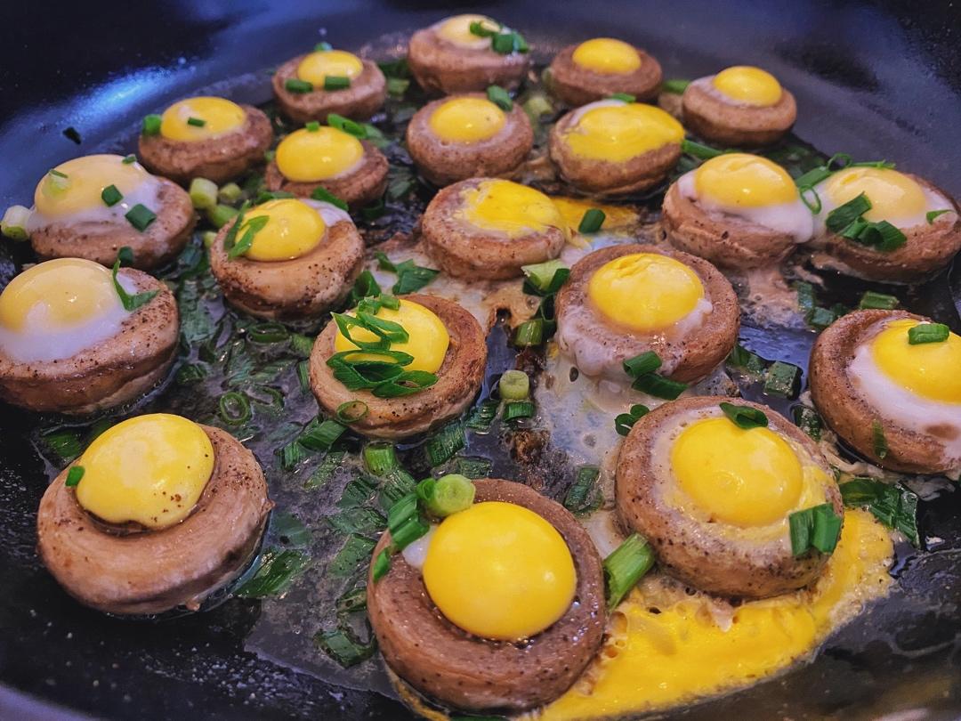 蘑菇鹌鹑蛋遇上黄油～(￣▽￣～)~一口爆汁、鲜味十足