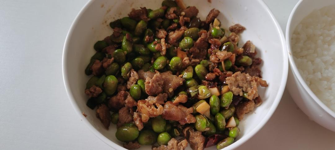 毛豆炒肉末