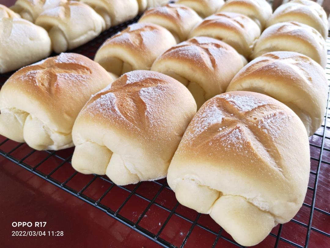 软到不知所措的牛奶卷