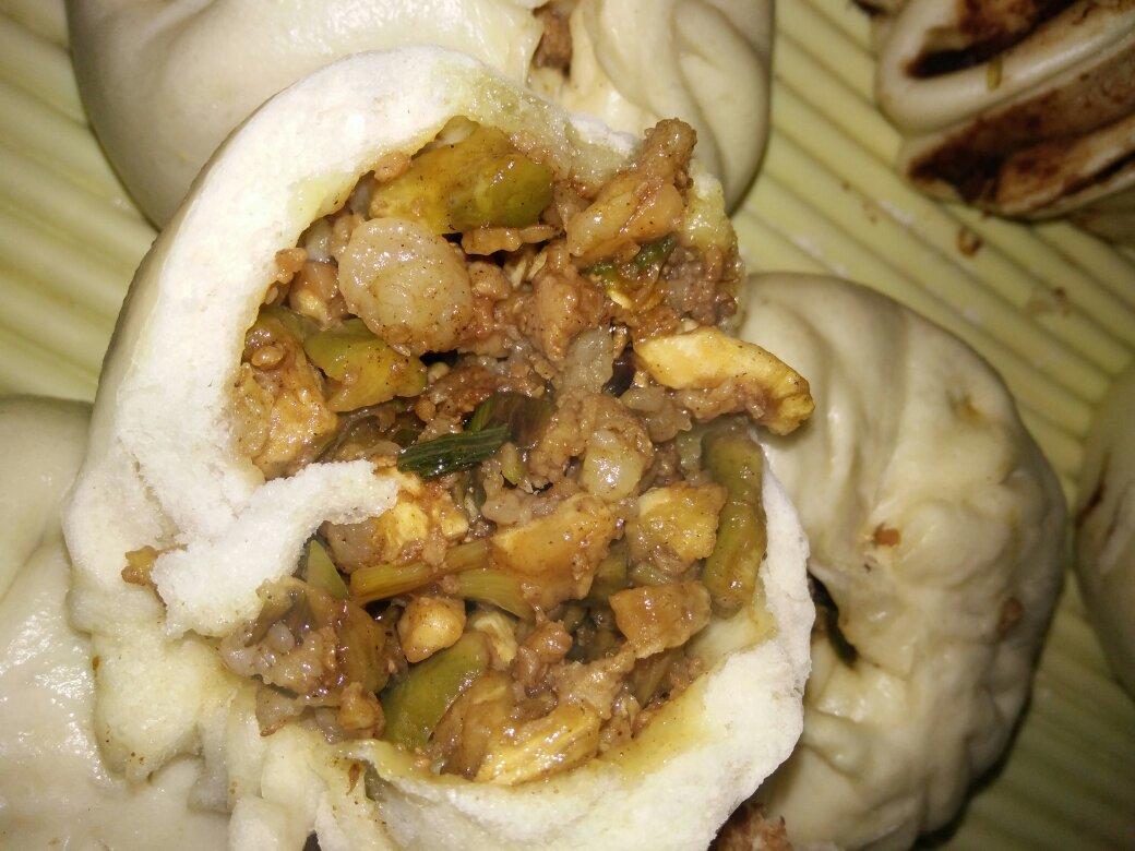 五花肉萝卜干包子