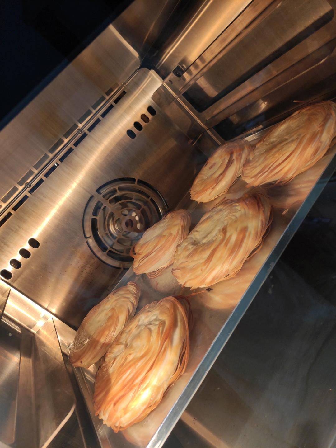 老潼关肉夹馍 | 香脆的酥皮馍 | 卤一口气吃三块馍的酱肉