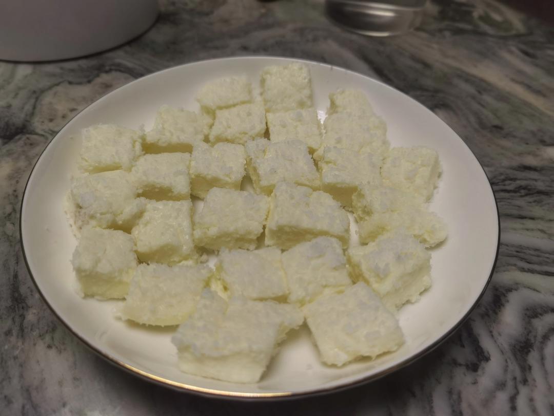 椰蓉牛奶小方