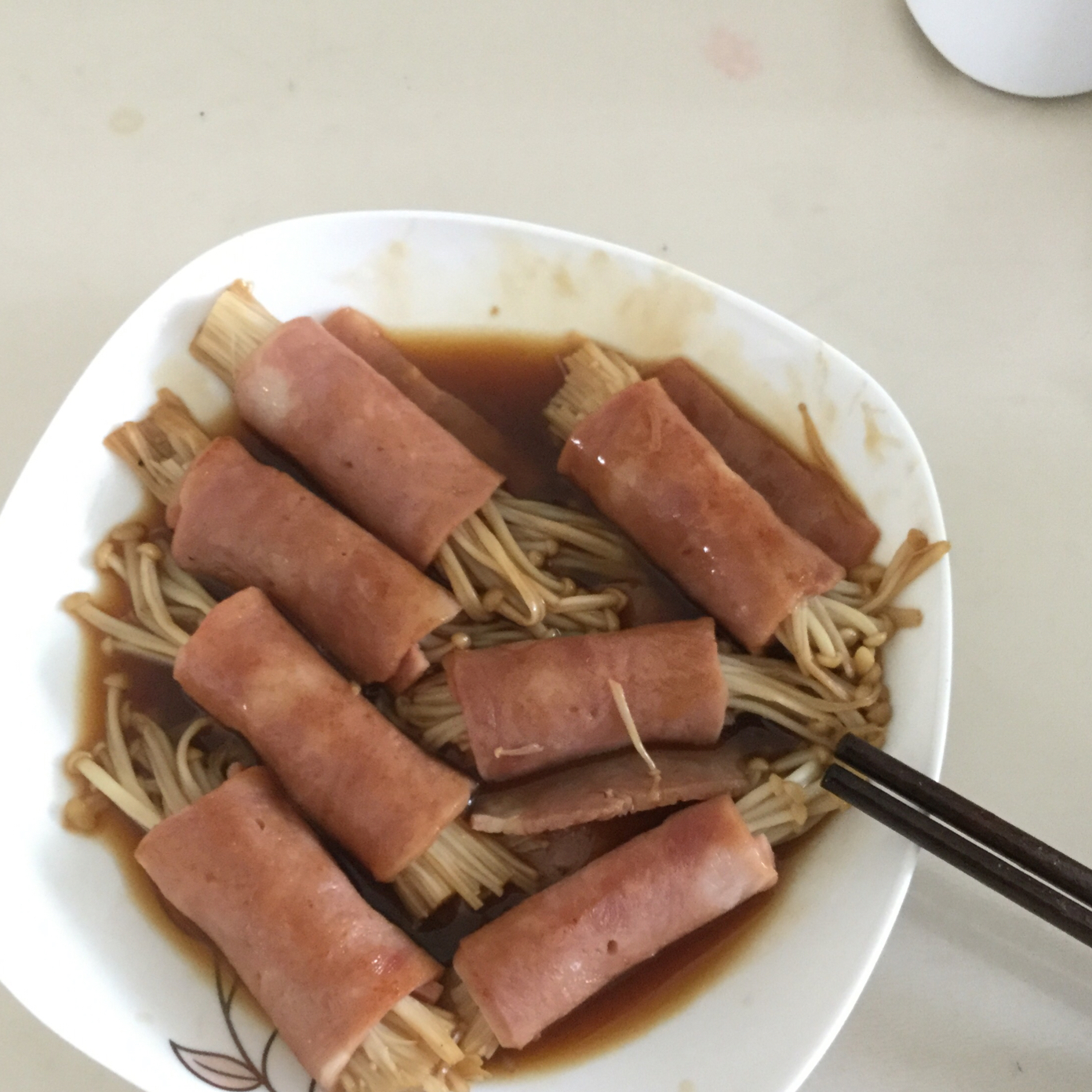 【金针菇培根卷】
