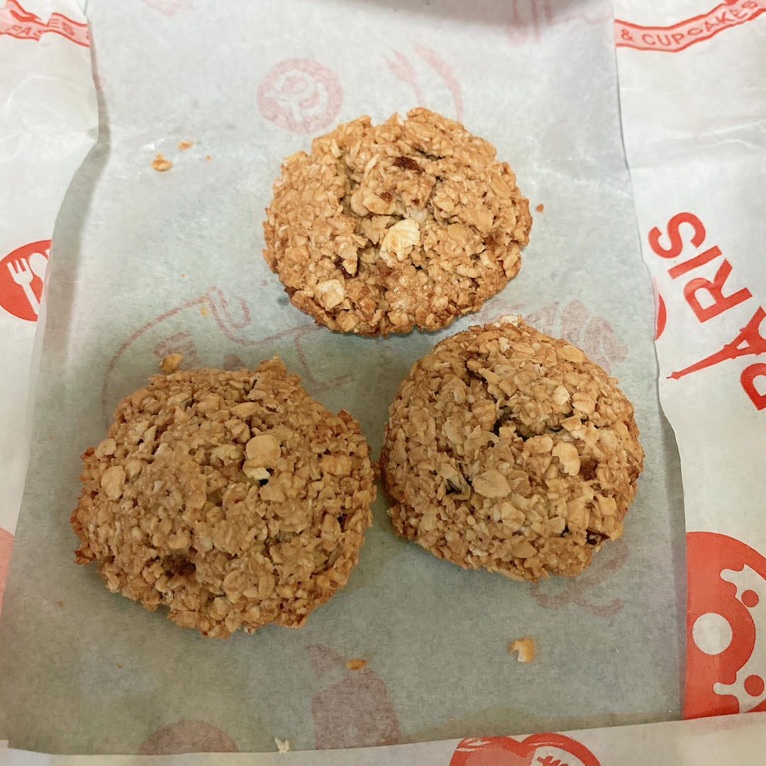 无数次翻牌の ·燕麦饼干🍪