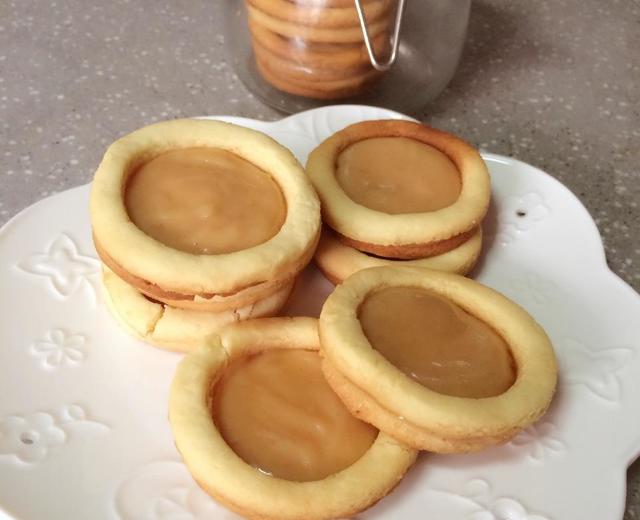 蜂蜜炼乳夹心饼干的做法