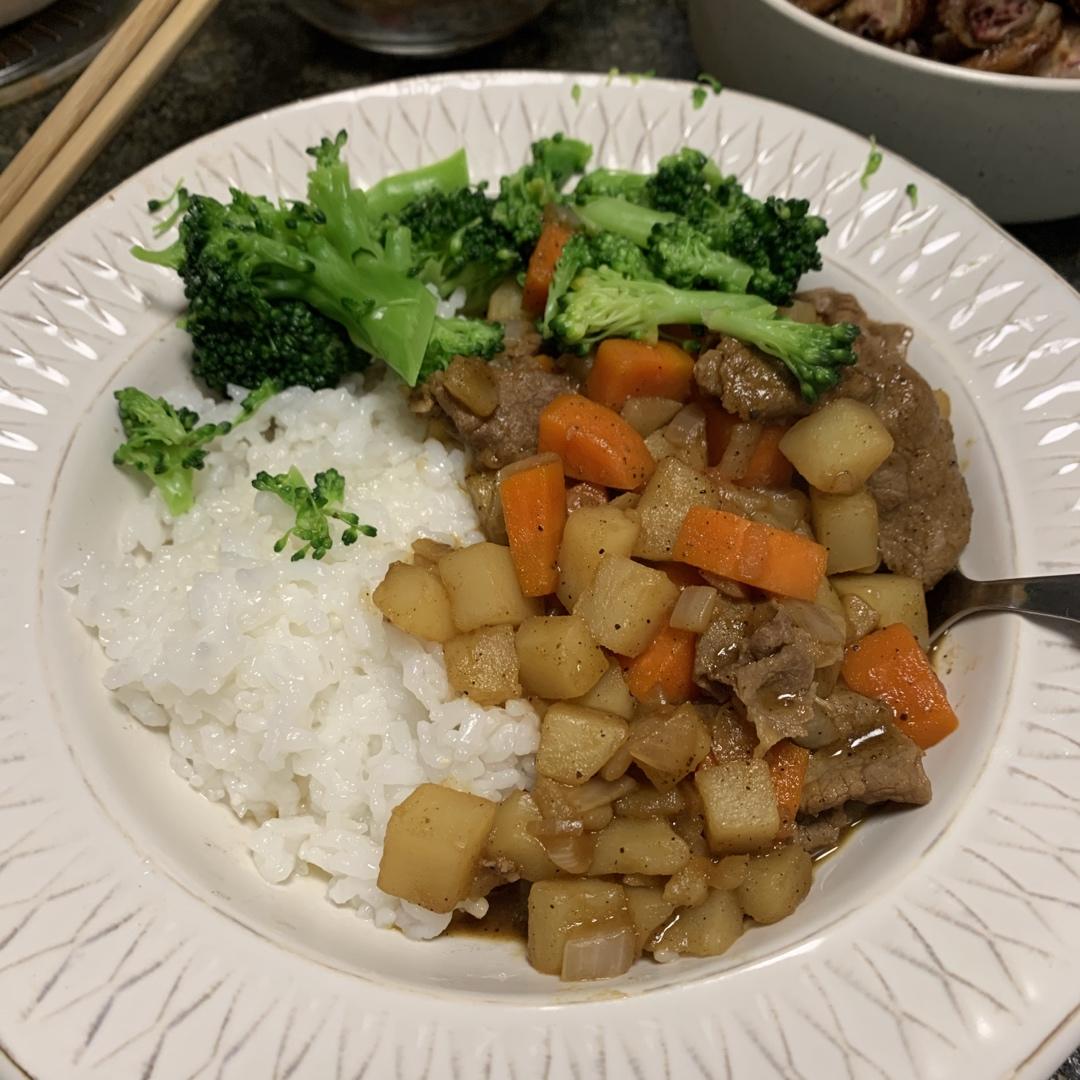 好吃到舔碗底的土豆肥牛拌饭