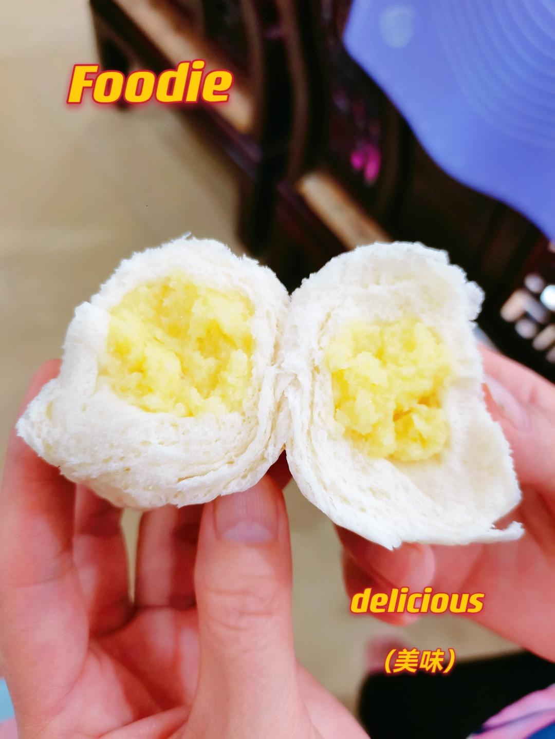 松软香甜的奶黄包，很快就可以搞定。