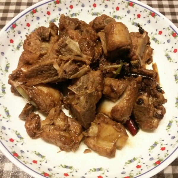 家常炖排骨