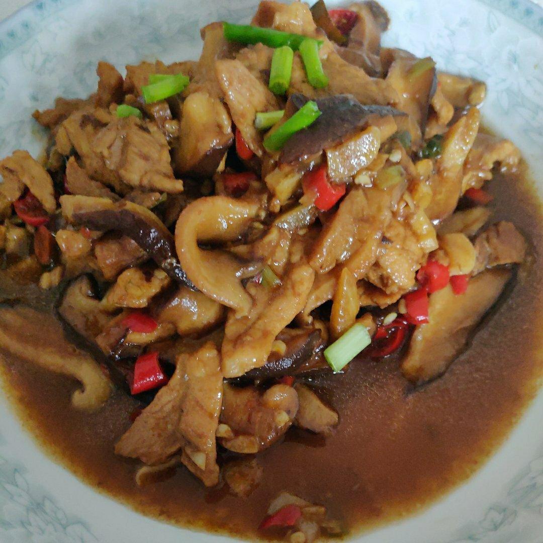 香菇炒肉
