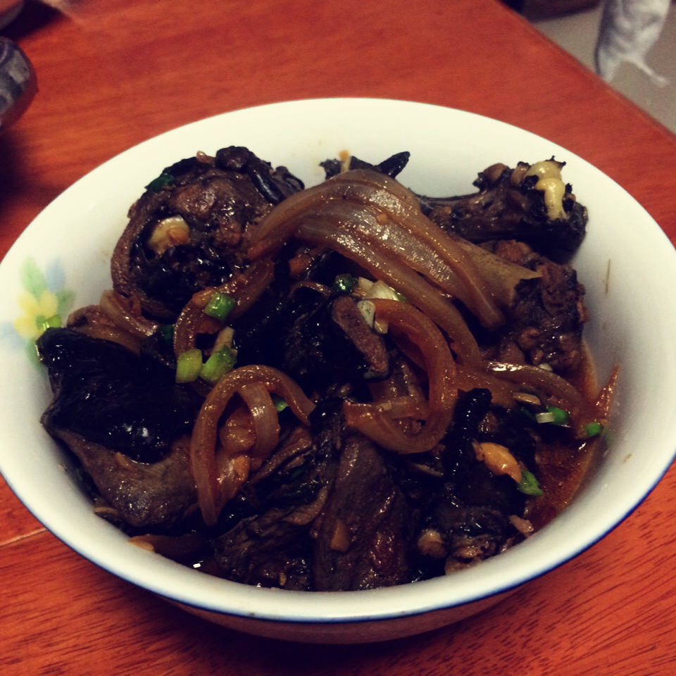 辣炒乌鸡