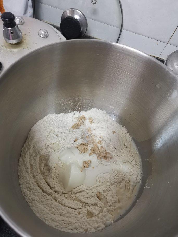 鲜奶液种超熟吐司