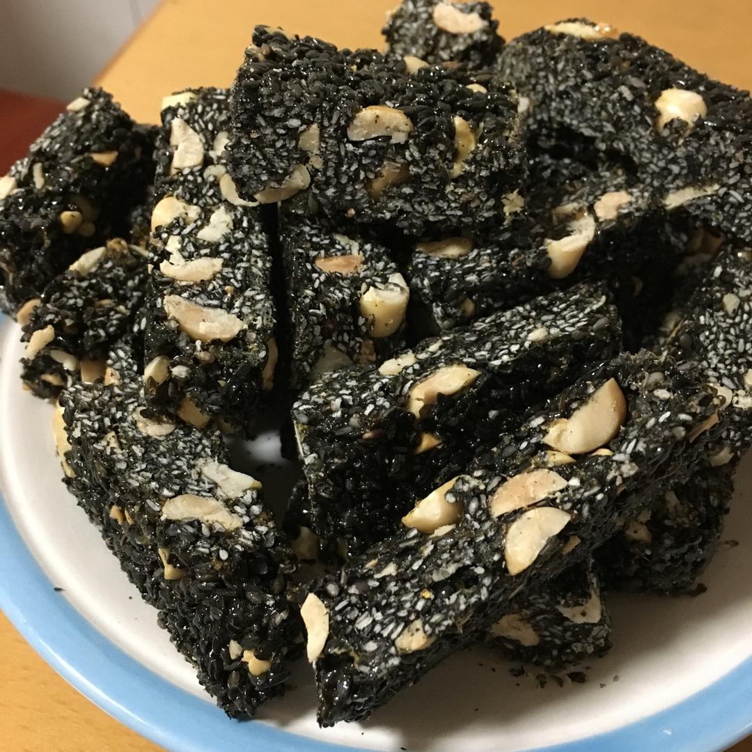 蕙的风1做的花生芝麻糖