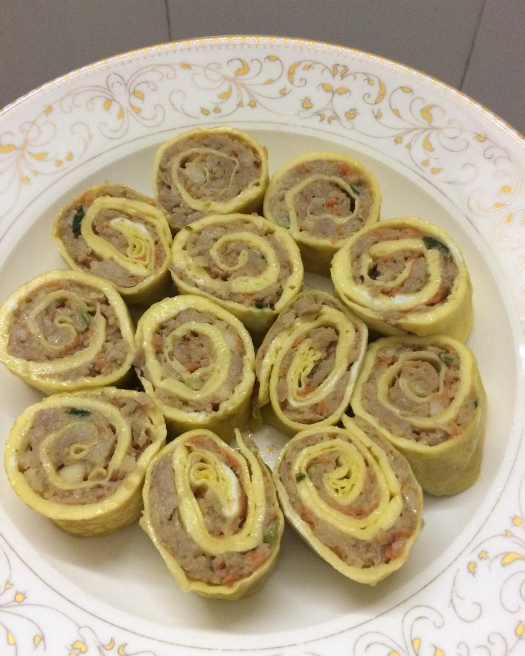 鸡蛋肉卷