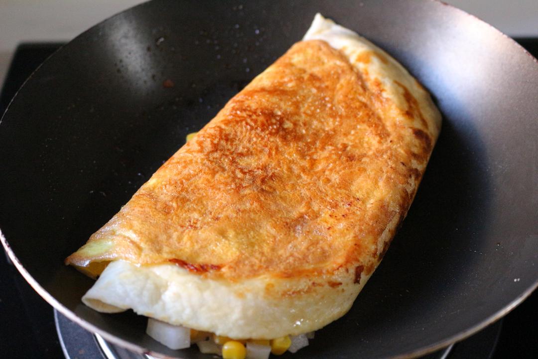 早餐培根卷饼的做法 步骤6