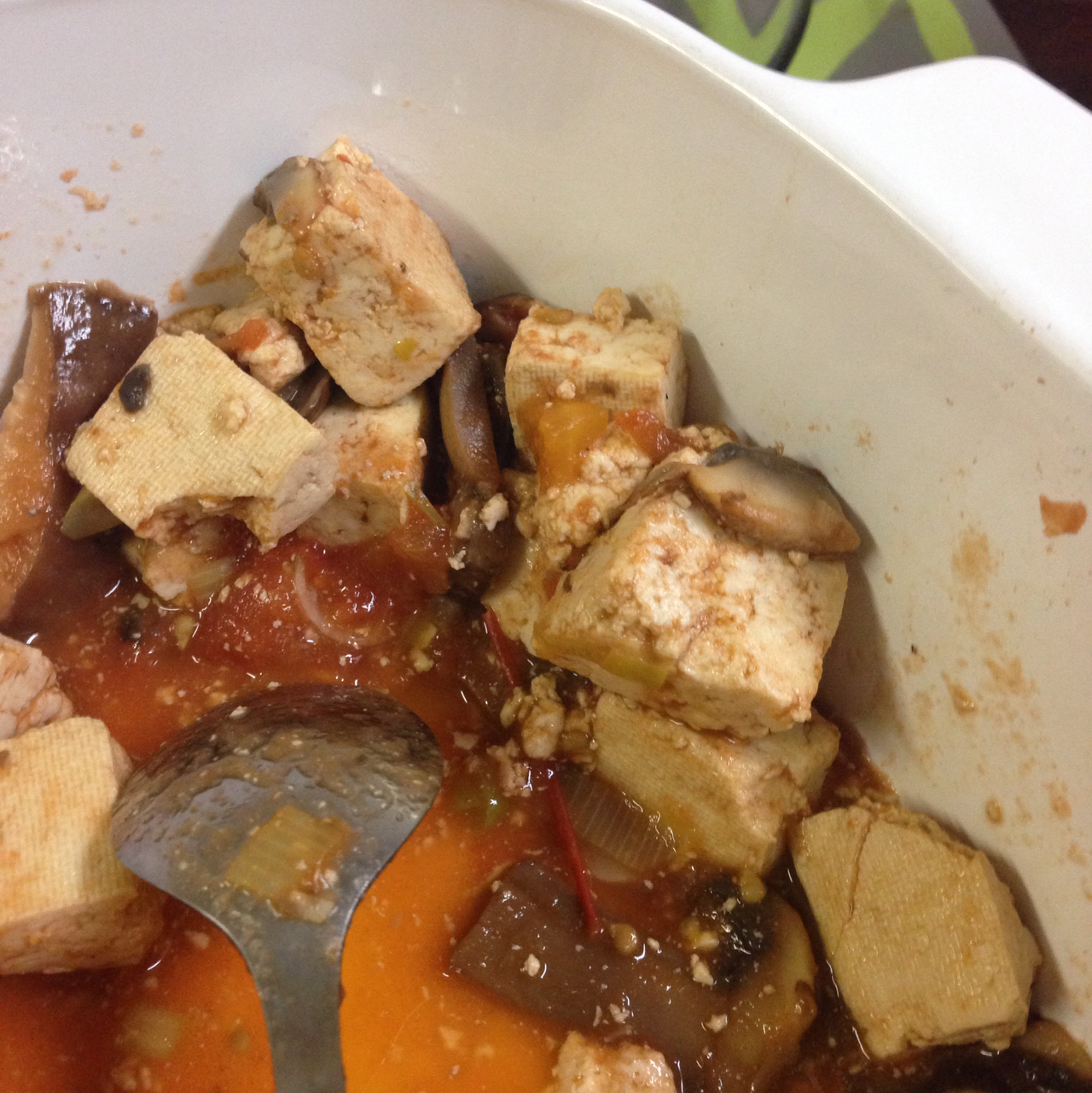 西红柿豆腐烩蘑菇