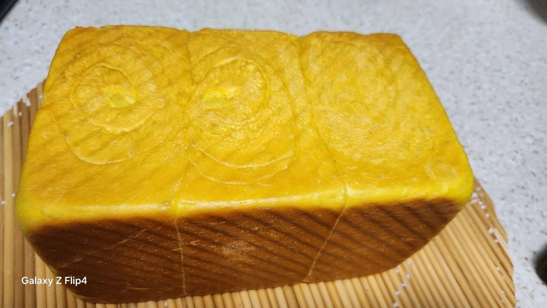南瓜吐司（南瓜小餐包)