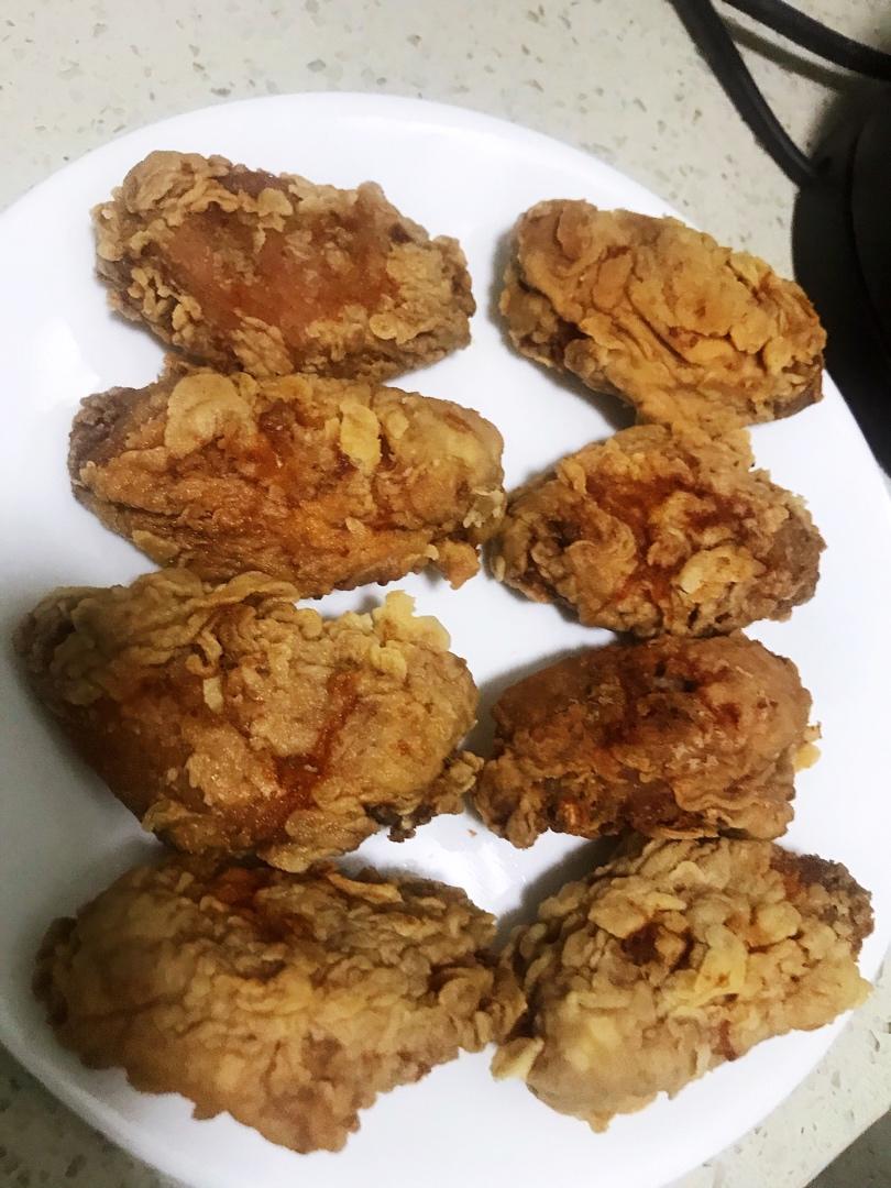 炸鸡翅（简易低配版无需炸鸡粉，无需面包糠，家常调料制作，家人吃不停😋，2.29日再次更新）
