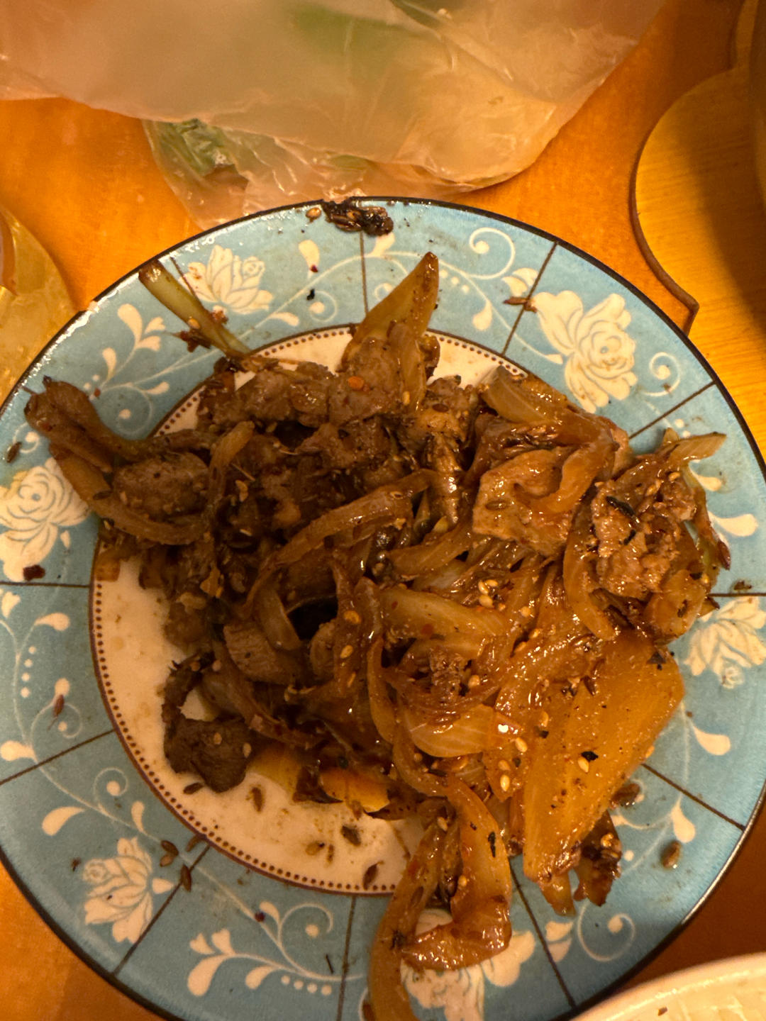 孜然羊肉粒的做法