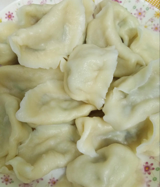 白萝卜鲜肉水饺