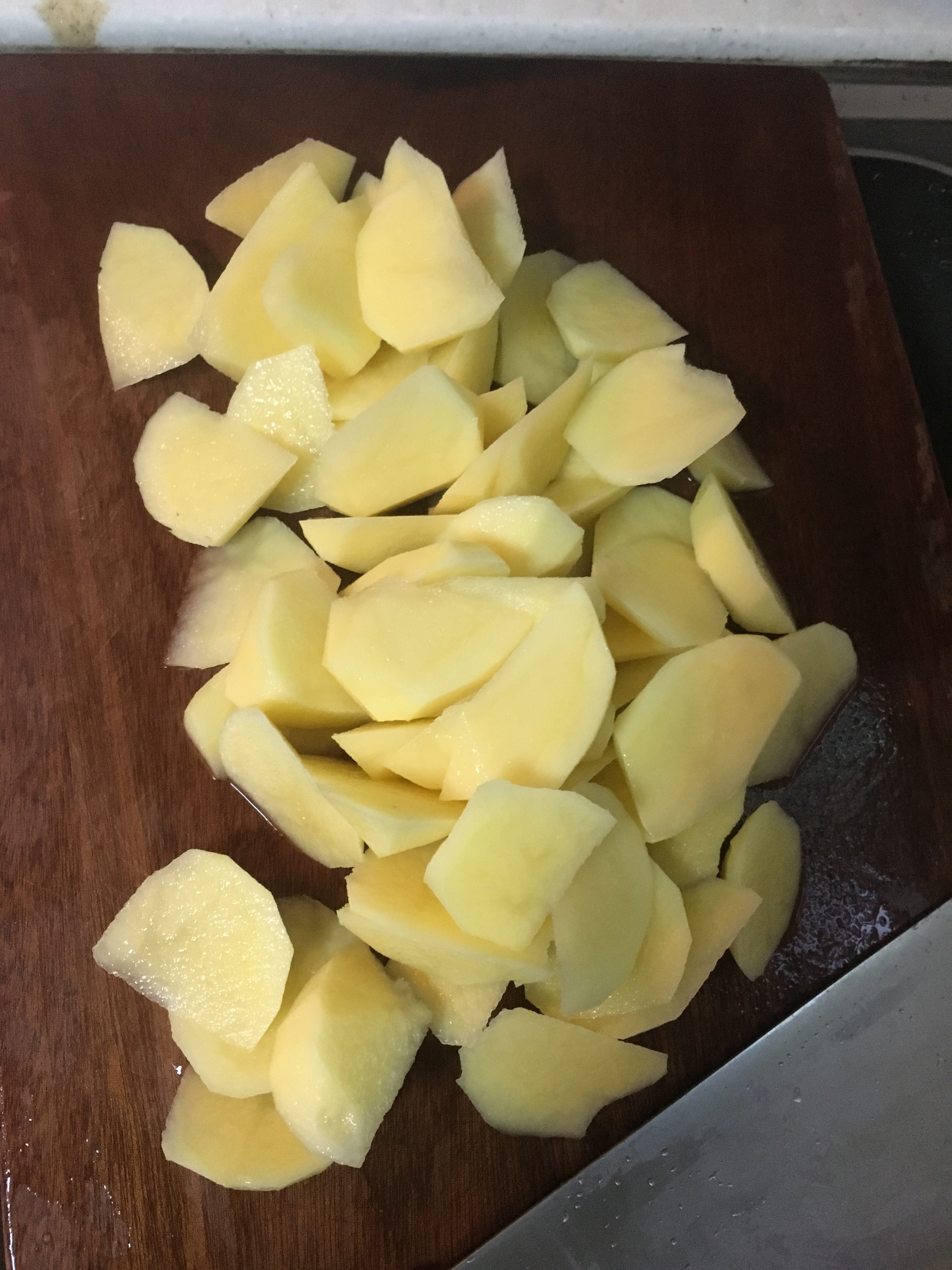 锅焗土豆角的做法 步骤2