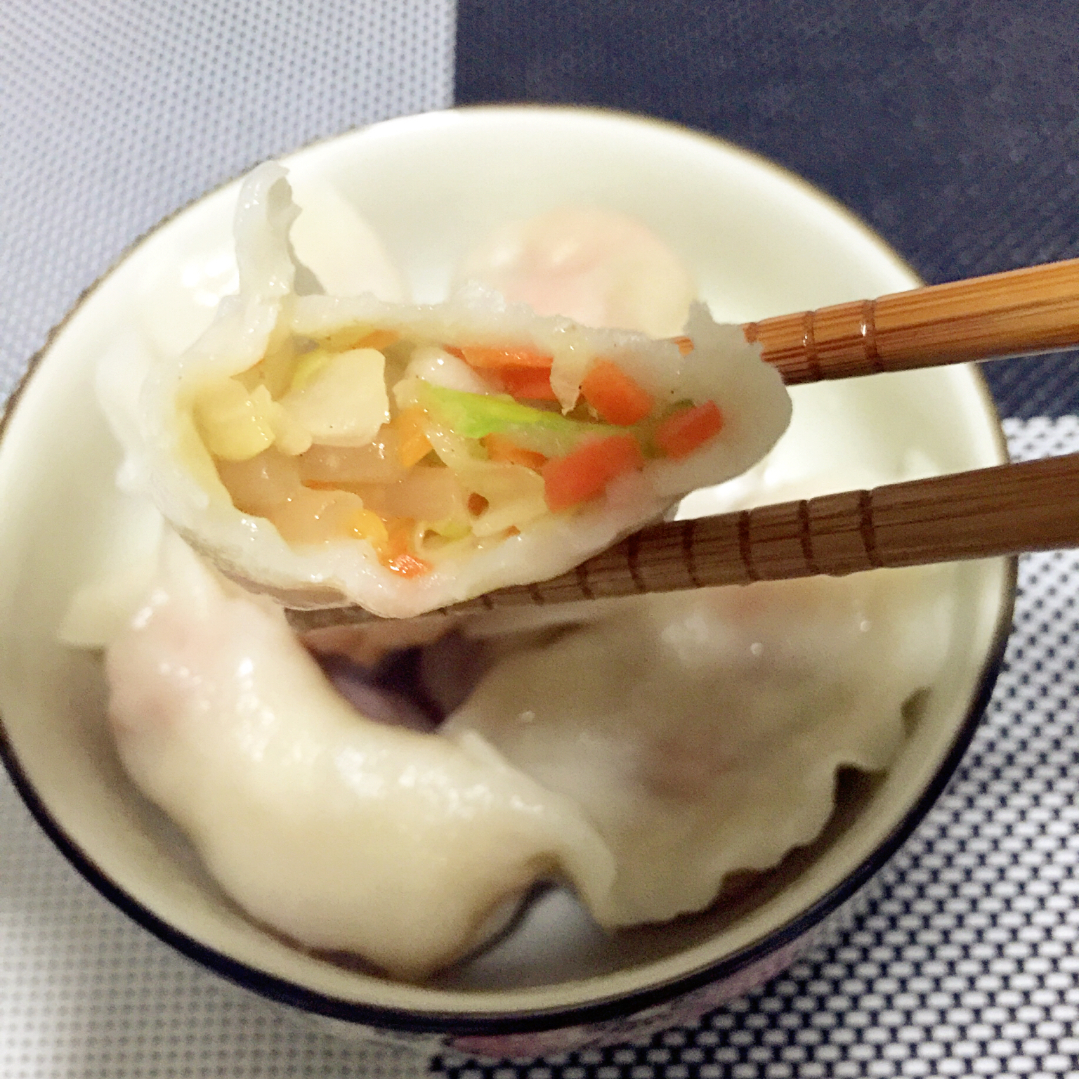 胡萝卜包菜粉条饺子
