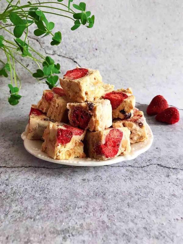 草莓干雪花酥的做法