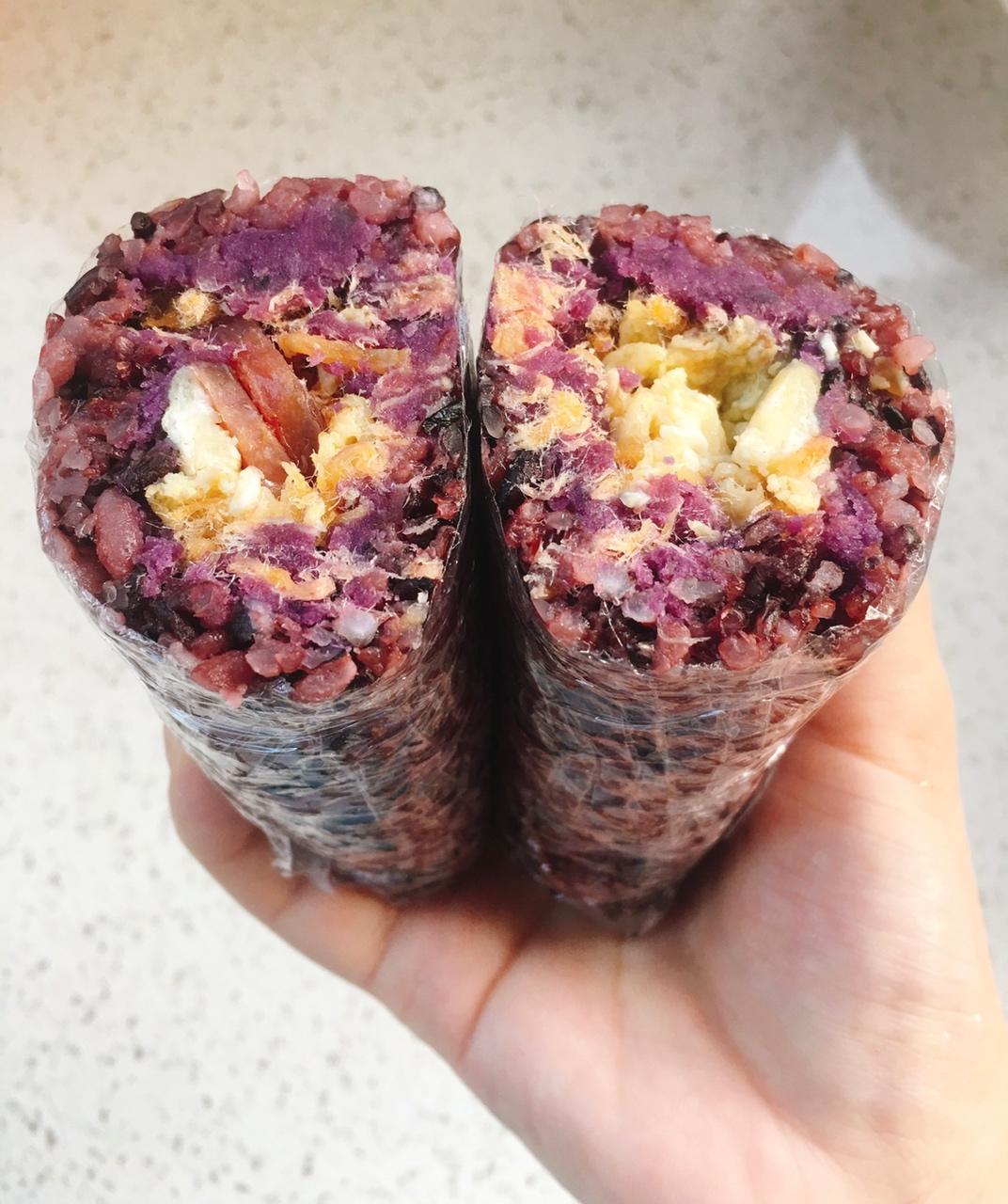黑米粢饭团