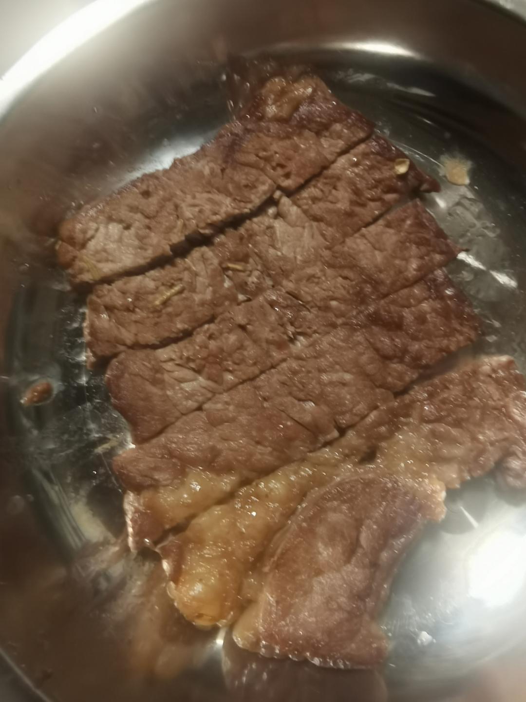 煎上脑牛排