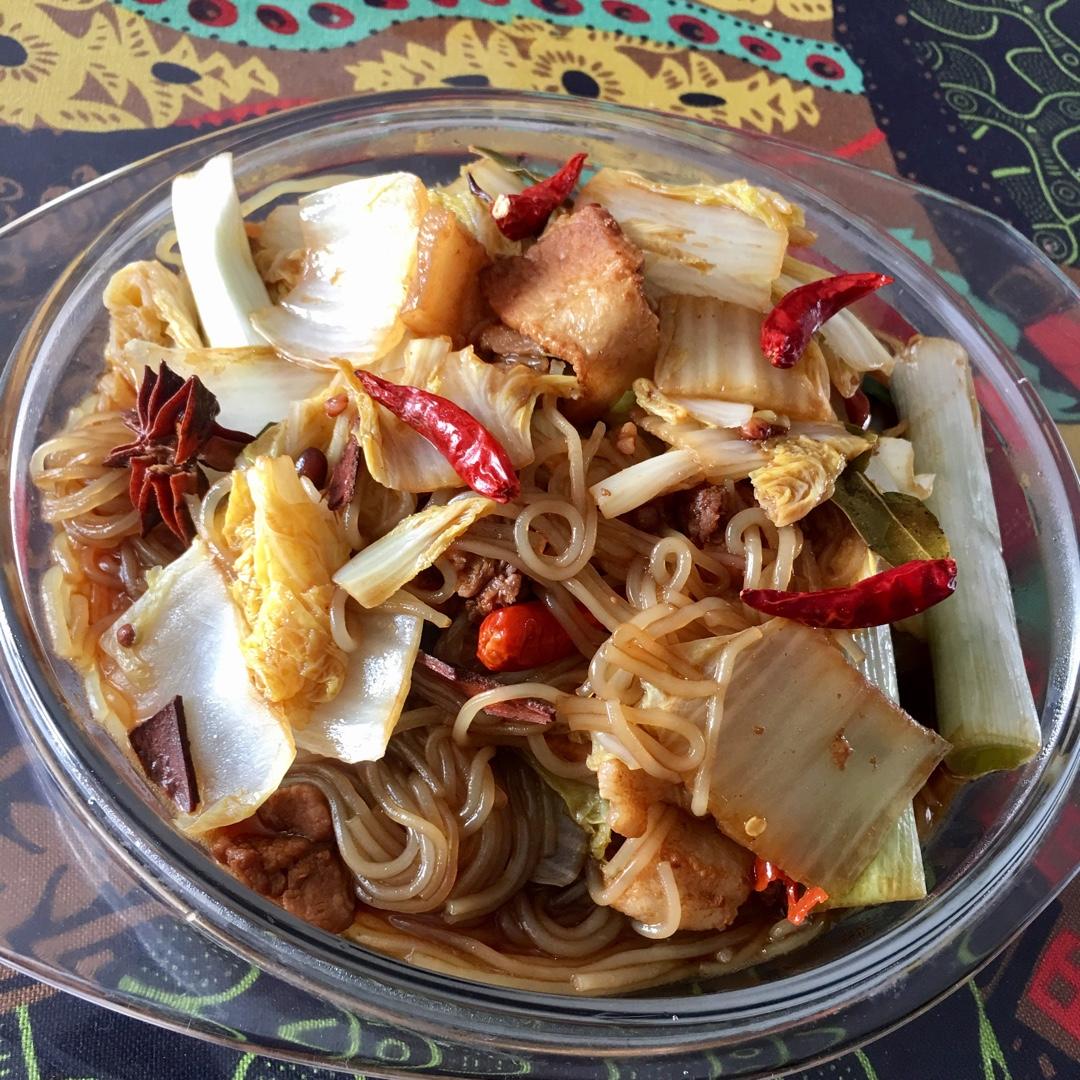 猪肉白菜炖粉条