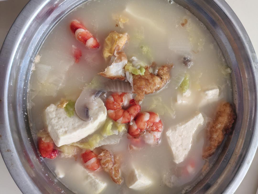 蘑菇虾仁豆腐汤