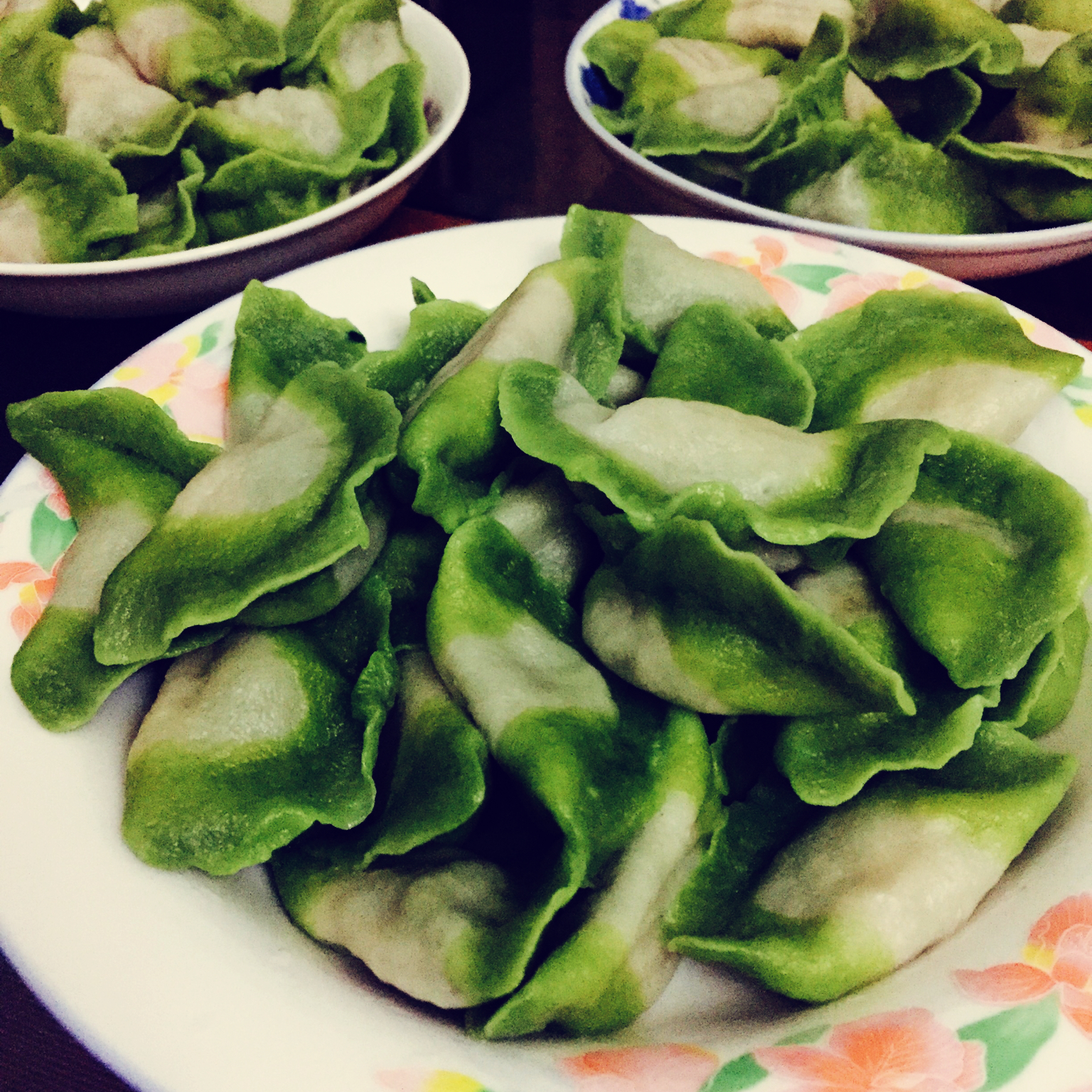 翡翠白玉白菜饺子详细版（附翡翠白玉白菜饺子包法，翡翠白玉饺子皮两种制法，面包机和面，翡翠白玉烧卖，各种馅料搭配）