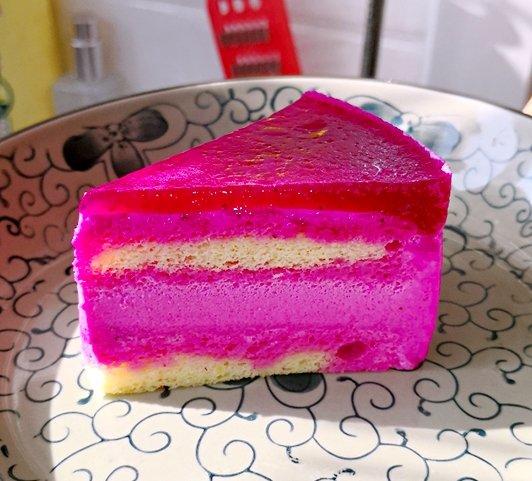 火龙果慕斯蛋糕