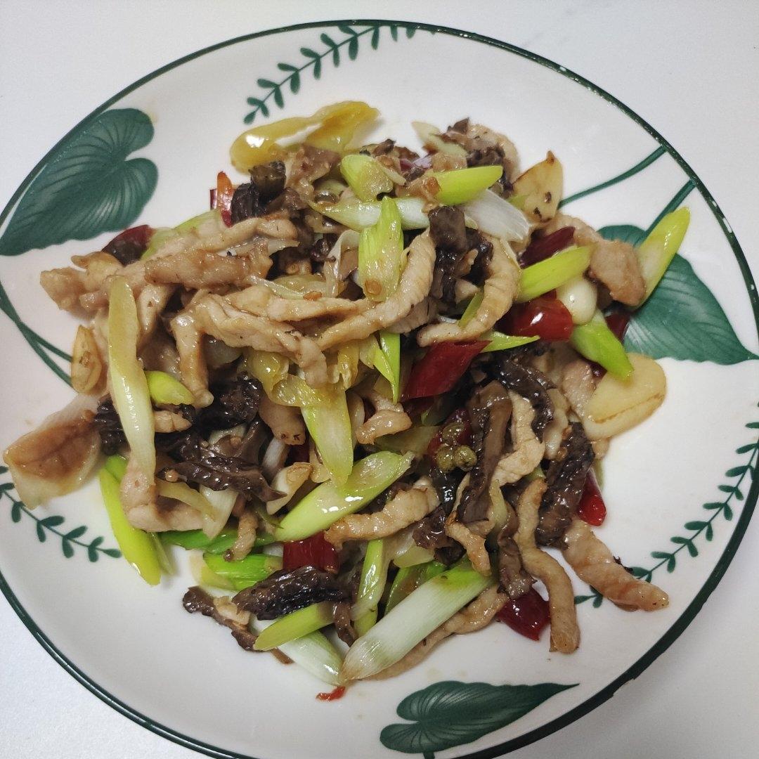 素炒羊肚菌