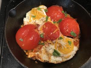 整个番茄🍅煎🥚整个蛋🍳的做法 步骤5