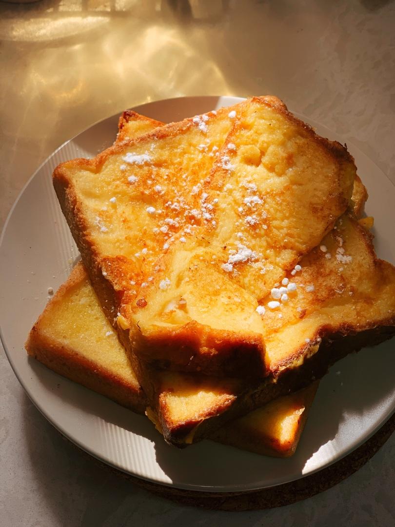 鲜果法式吐司&谷物酸奶